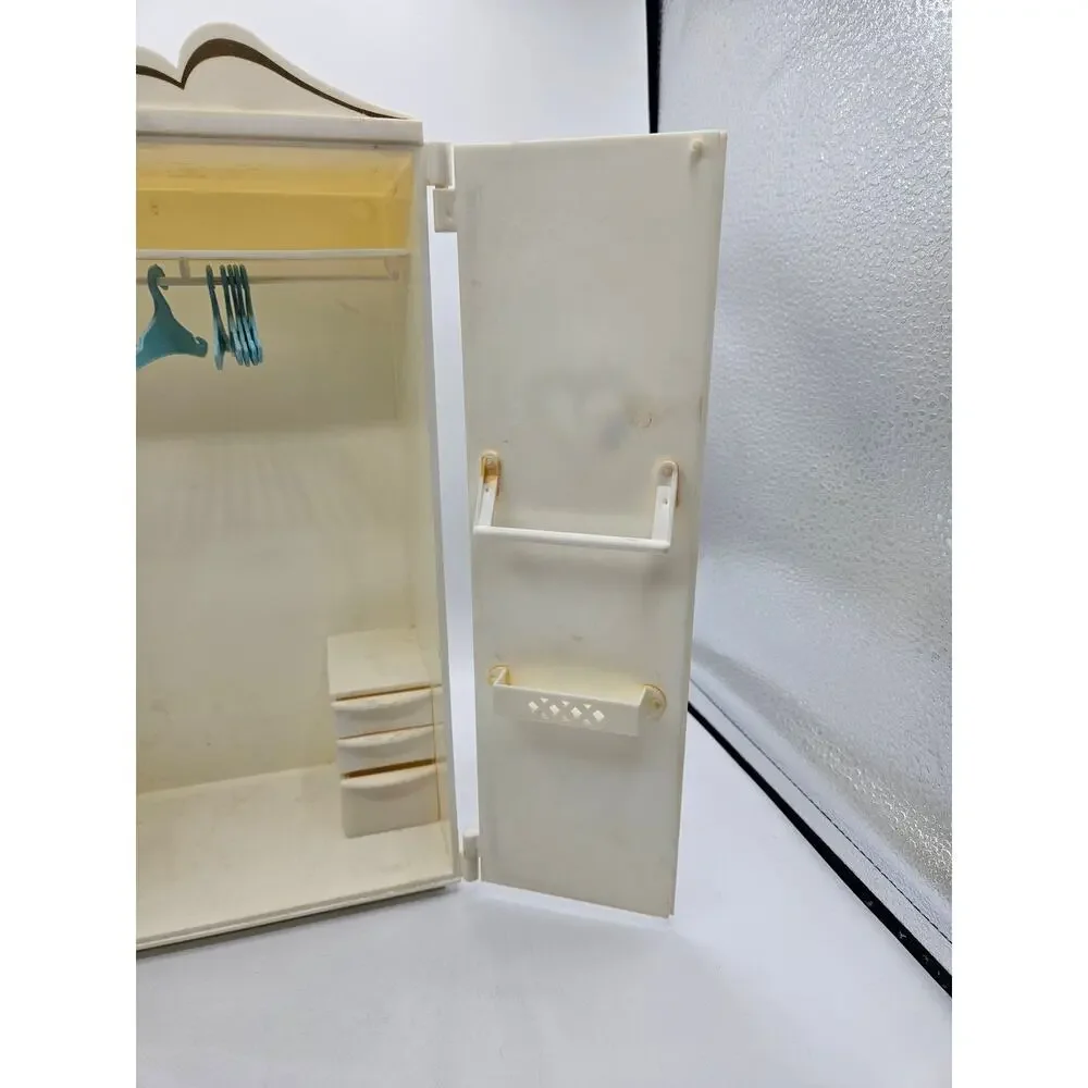 Marx Sindy 1970s Wardrobe Cream Gold‎ Trim Drawers Hangers Mirror